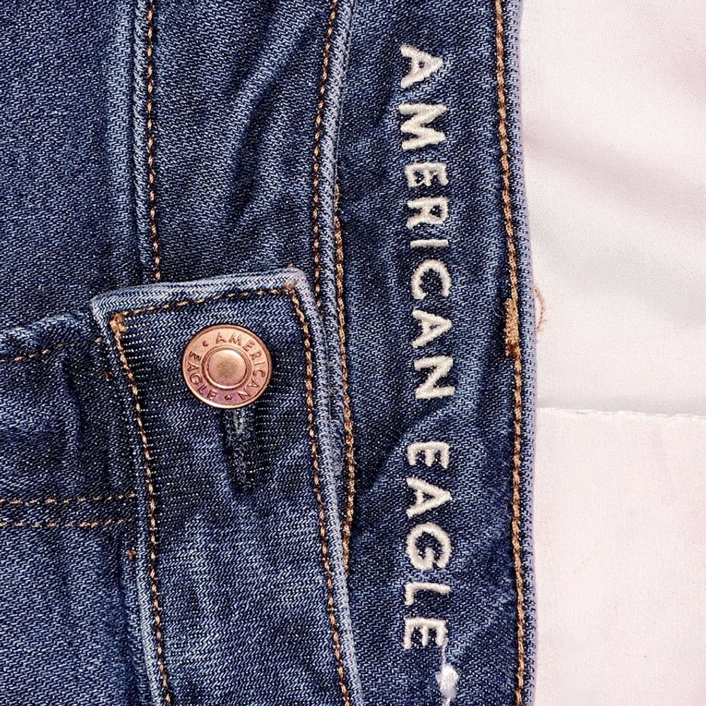 american eagle mom jeans